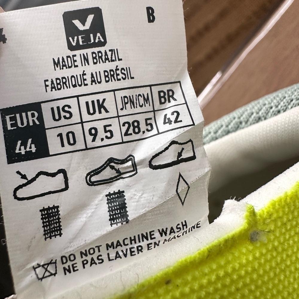 Veja Impala Engineered-Mesh Trainer - image 3